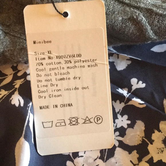 NWT Beautiful gray cable knit sleeveless sweater - Picture 5 of 5